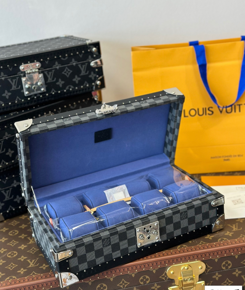 LOUIS VUITTON  COFFRET 8 MONTRES – Full Set  - 1:1 HIGH END