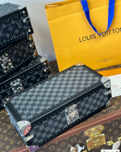 LOUIS VUITTON  COFFRET 8 MONTRES – Full Set  - 1:1 HIGH END