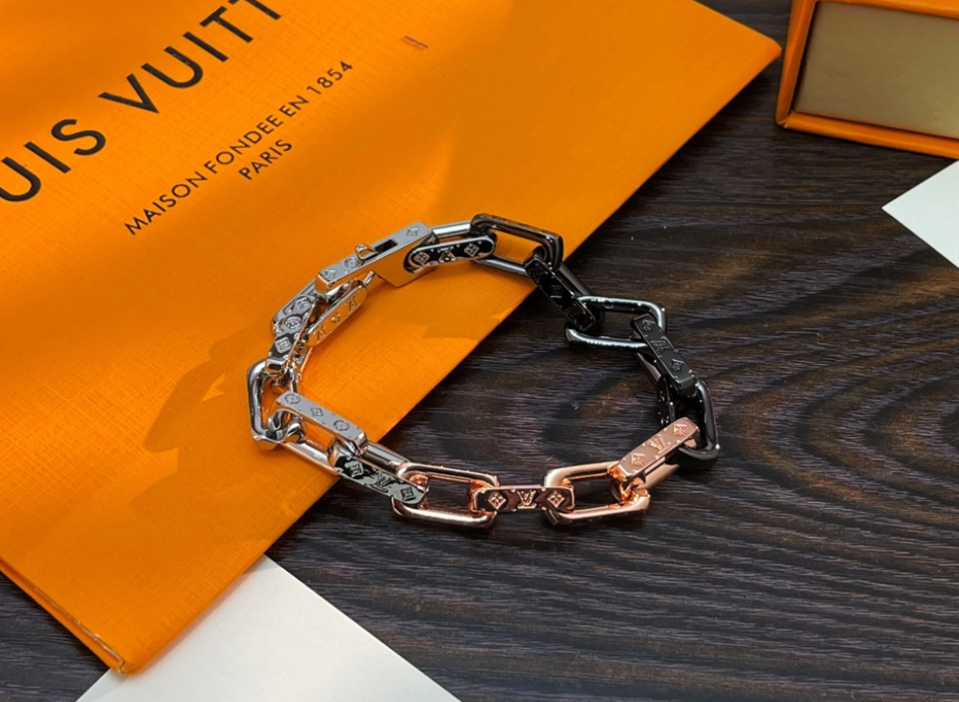 LOUIS VUITTON MONOGRAM CHAIN BRACELET/NECKLACE  – Full Set  - 1:1 HIGH END