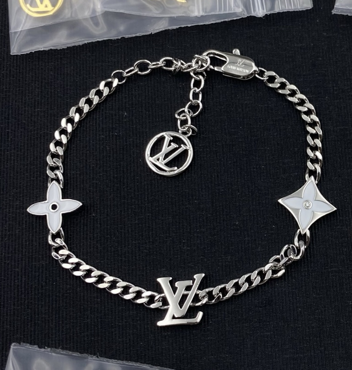 LOUIS VUITTON MONOGRAM FLOWER CHAIN BRACELET – FULL SET – 1:1 HIGH END