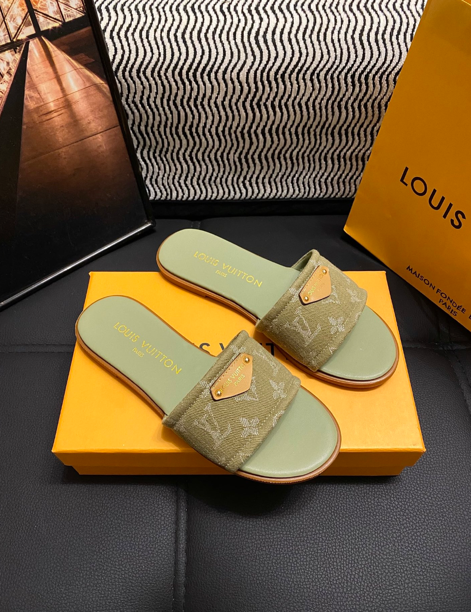 LOUIS VUITTON MONOGRAM SLIDE SANDALS – FULL SET – 1:1 HIGH END