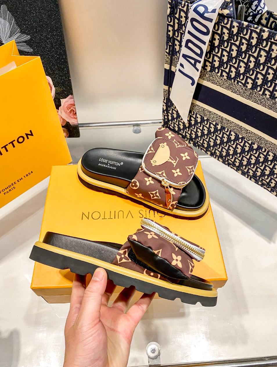 LOUIS VUITTON POOL PILLOW SANDALS – FULL SET – 1:1 HIGH END