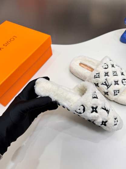 LOUIS VUITTON SWEET LINE MINK FUR SLIDES – FULL SET – 1:1 HIGH END