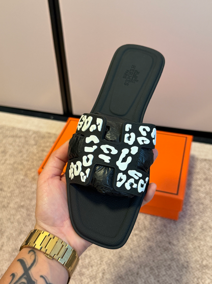 HERMÈS ORAN LEOPARD SLIDE SANDALS –  ICONIC H CUT-OUT – FULL SET – 1:1 HIGH END