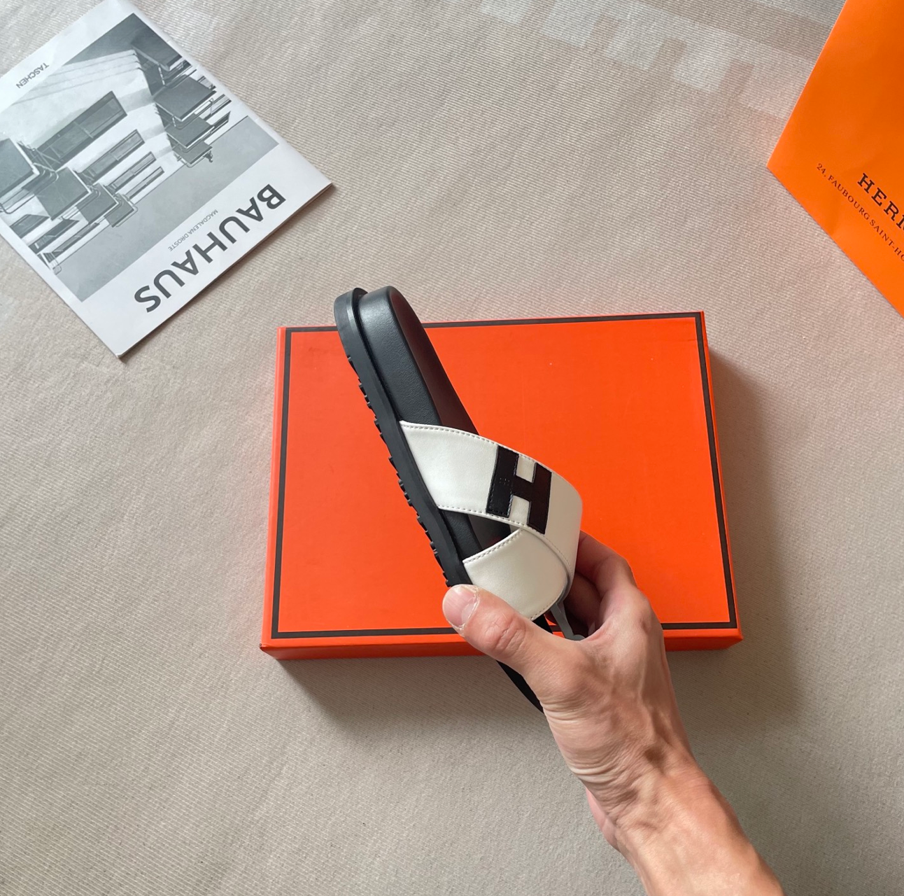 HERMÈS CROSS STRAP SLIDE SANDALS – ICONIC H DETAIL – FULL SET – 1:1 HIGH END