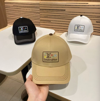 LOUIS VUITTON LV SQUARE PATCH CONTRAST STITCHING BASEBALL CAP – WHITE / BLACK / BEIGE – 1:1 HIGH END