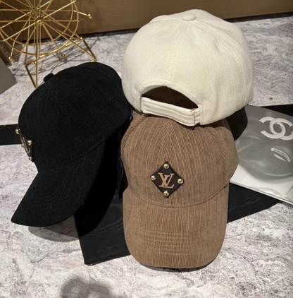 LOUIS VUITTON LV PATCH CAP – BLACK / WHITE / BEIGE  – 1:1 HIGH END