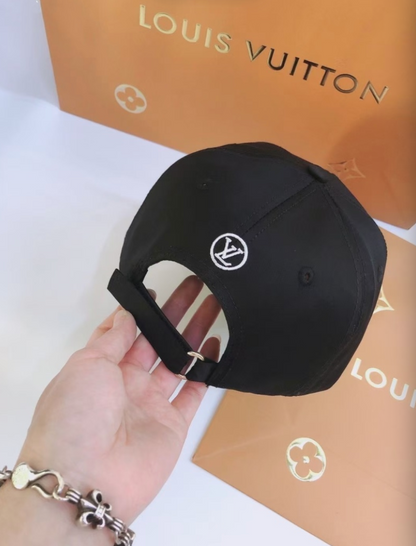 LOUIS VUITTON LV LOGO CAP – BLACK / WHITE / GRAY – 1:1 HIGH END