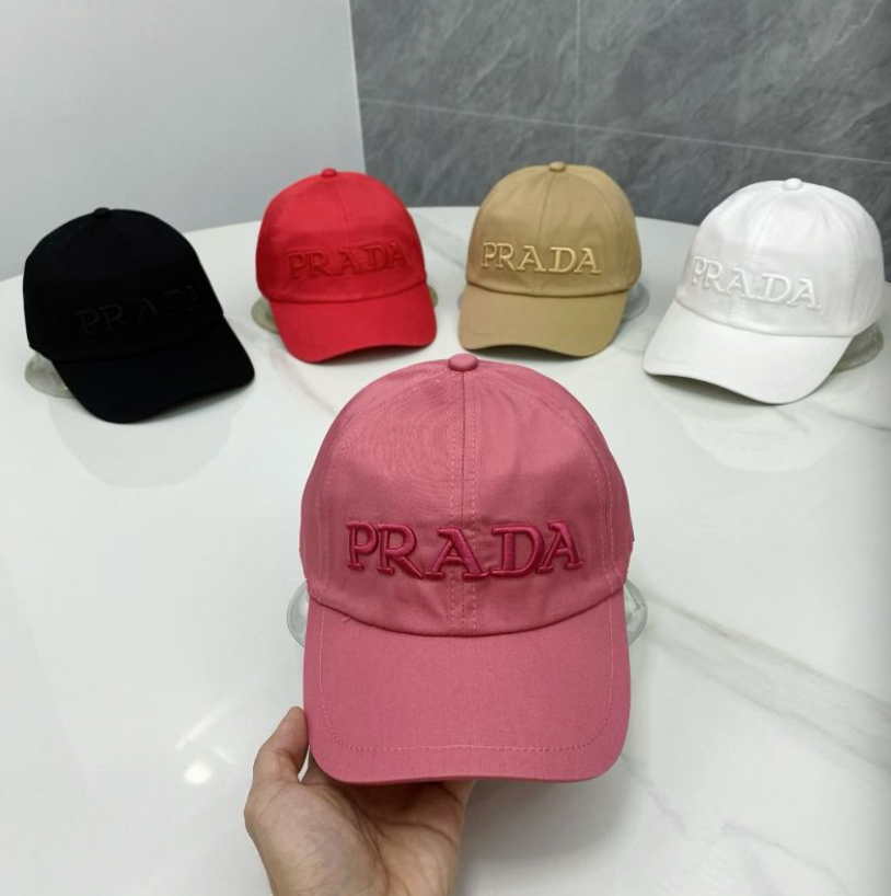 PRADA EMBROIDERED LOGO DRILL BASEBALL CAP – BLACK / RED / PINK / BEIGE / WHITE – 1:1 HIGH END