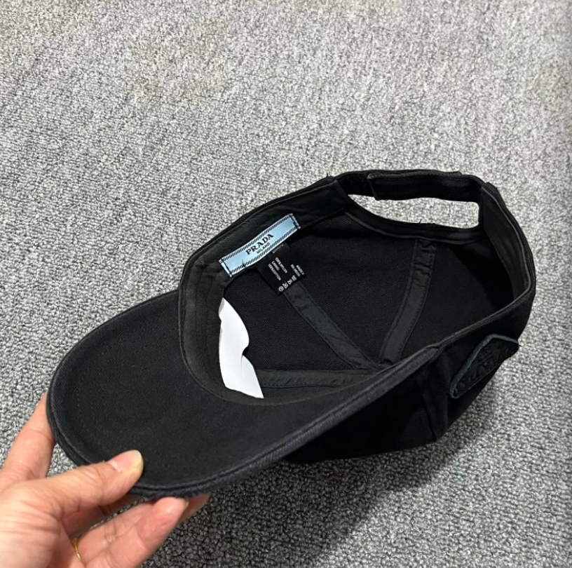 PRADA WASHED DENIM EMBROIDERED LOGO HEADWEAR – BASEBALL CAP & BUCKET HAT – COCOA BROWN / WASHED BLACK – 1:1 HIGH END