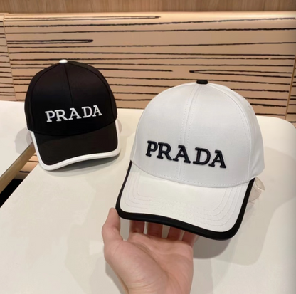 PRADA EMBROIDERED LOGO TWO-TONE BASEBALL CAP – BLACK / WHITE  – 1:1 HIGH END