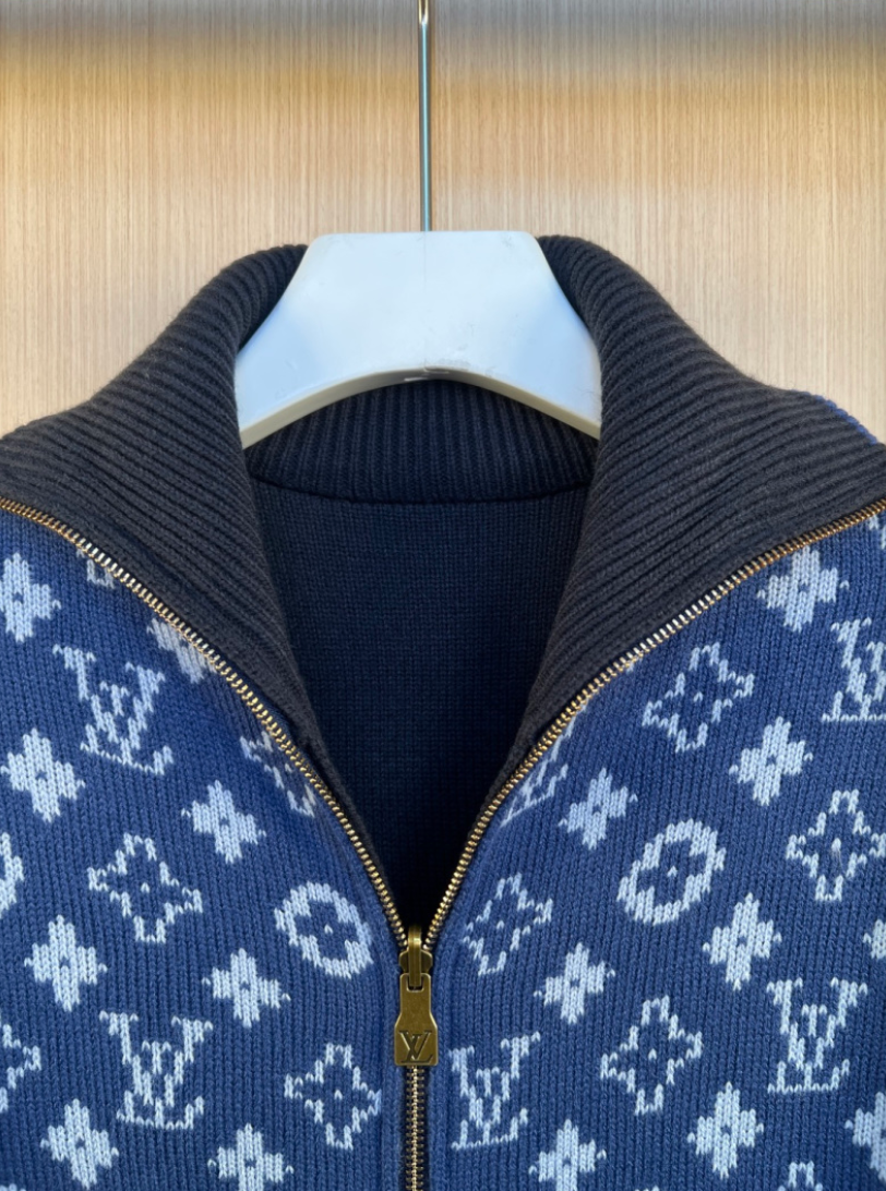 LOUIS VUITTON 26FW REVERSIBLE MONOGRAM KNIT ZIP CARDIGAN – 1:1 HIGH END