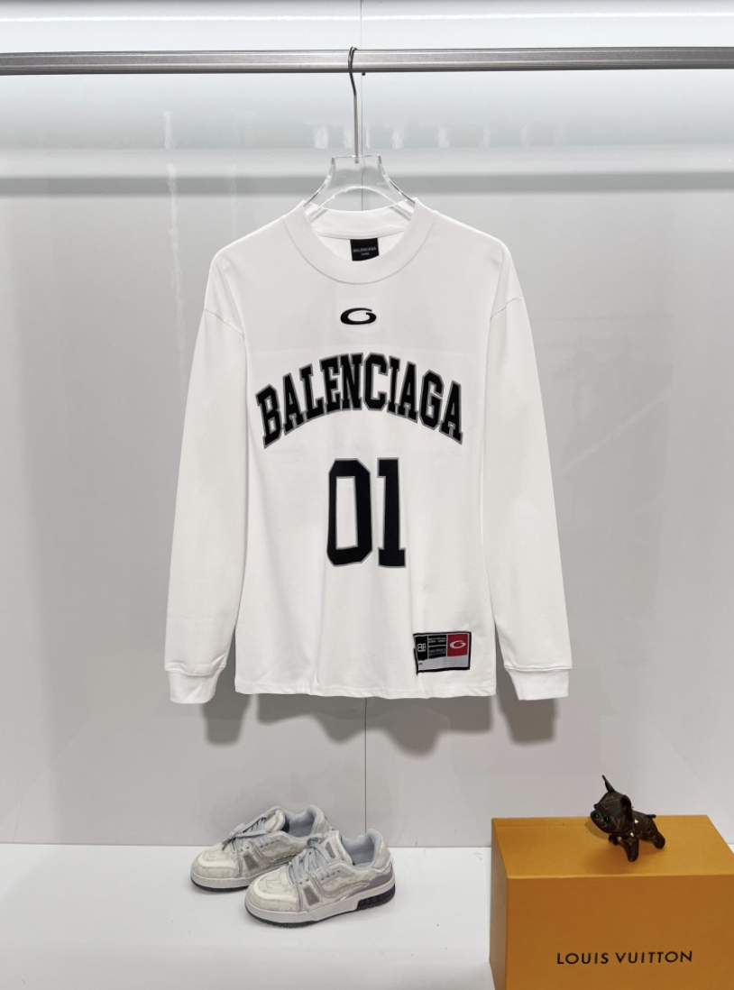 BALENCIAGA BLCG 2026FW BASKETBALL LOGO EMBROIDERED LONG SLEEVE T-SHIRT – 1:1 HIGH END