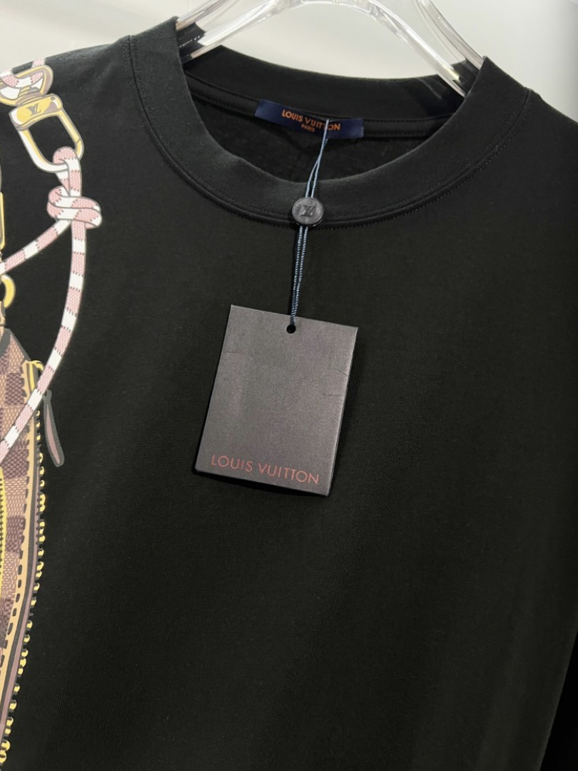 LOUIS VUITTON LV 2026FW ICONIC BAG GRAPHIC EMBROIDERED LONG SLEEVE T-SHIRT– 1:1 HIGH END