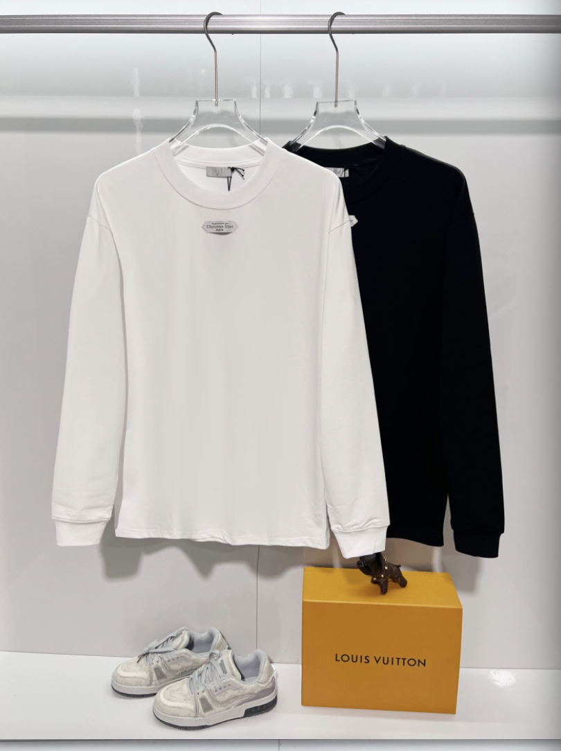 DIOR 2026FW CD MINIMALIST EMBROIDERED PATCH LONG SLEEVE T-SHIRT– 1:1 HIGH END