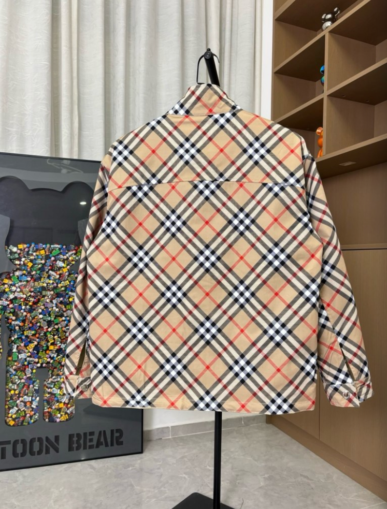 BURBERRY VINTAGE CHECK REVERSIBLE TWO-WAY CASUAL JACKET– 1:1 HIGH END