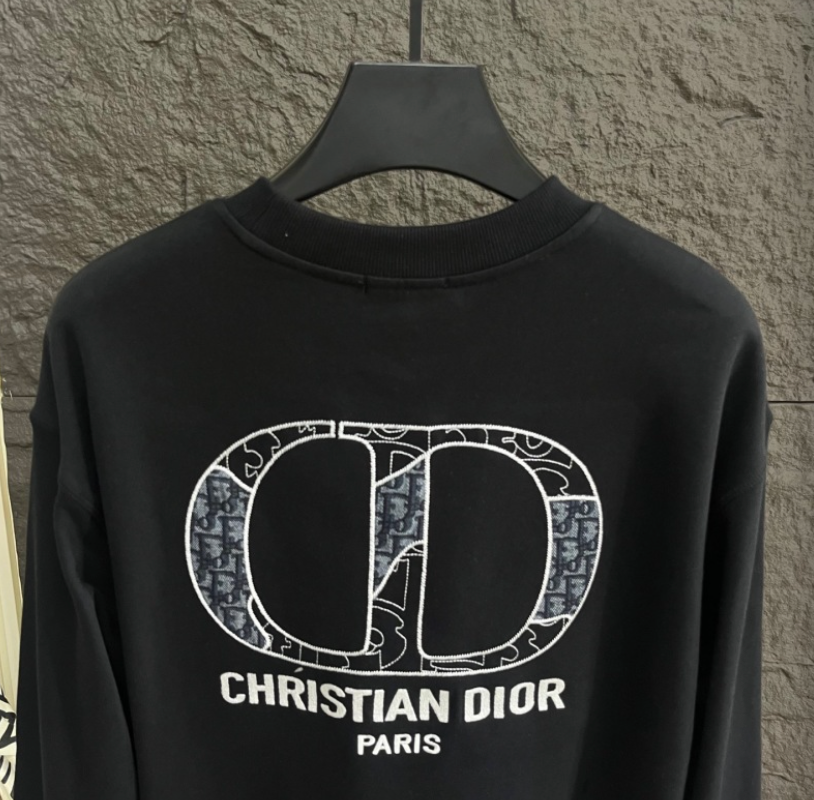 DIOR 2026FW CD EMBROIDERED BOUCLÉ MONOGRAM CREWNECK SWEATSHIRT– 1:1 HIGH END