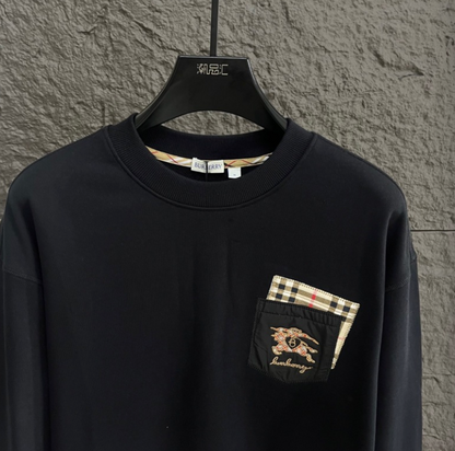 BURBERRY VINTAGE CHECK CONTRAST POCKET CREWNECK SWEATSHIRT – 1:1 HIGH END