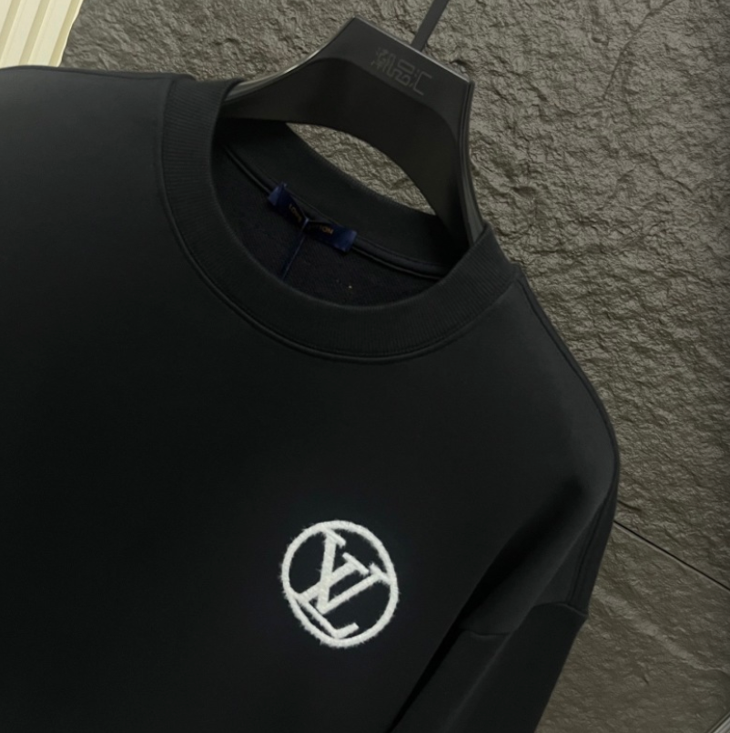 LOUIS VUITTON LV 2026FW CIRCLE INITIALS EMBROIDERED CREWNECK SWEATSHIRT – 1:1 HIGH END