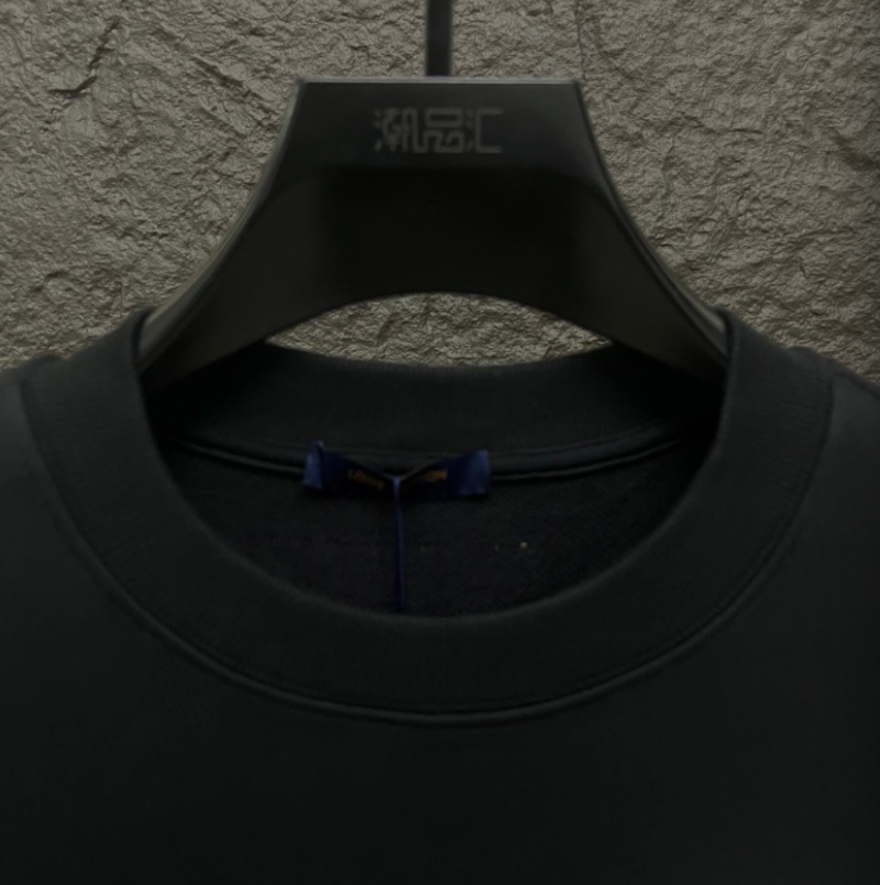 LOUIS VUITTON LV 2026FW CIRCLE INITIALS EMBROIDERED CREWNECK SWEATSHIRT – 1:1 HIGH END