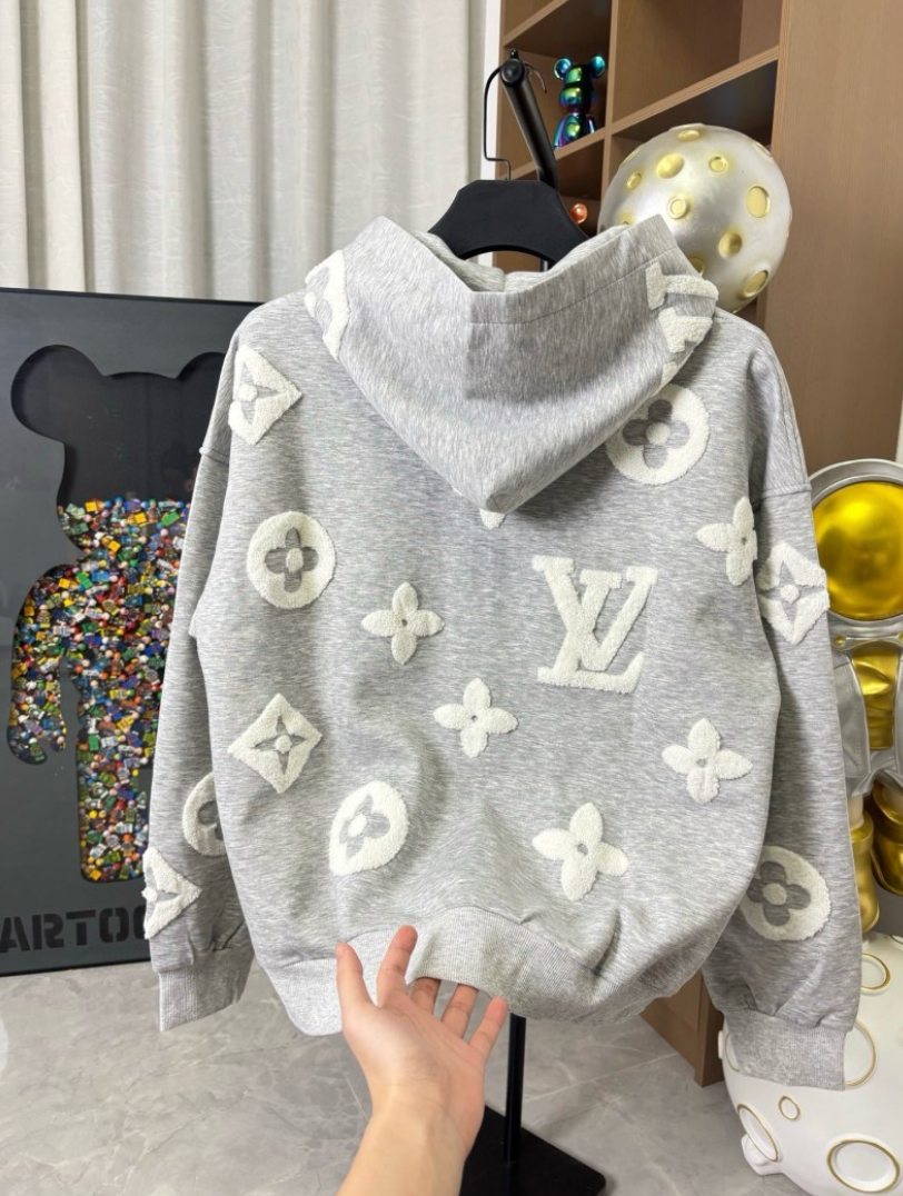 LOUIS VUITTON LV 2026FW ALL-OVER MONOGRAM BOUCLÉ ZIP-UP HOODIE – 1:1 HIGH END
