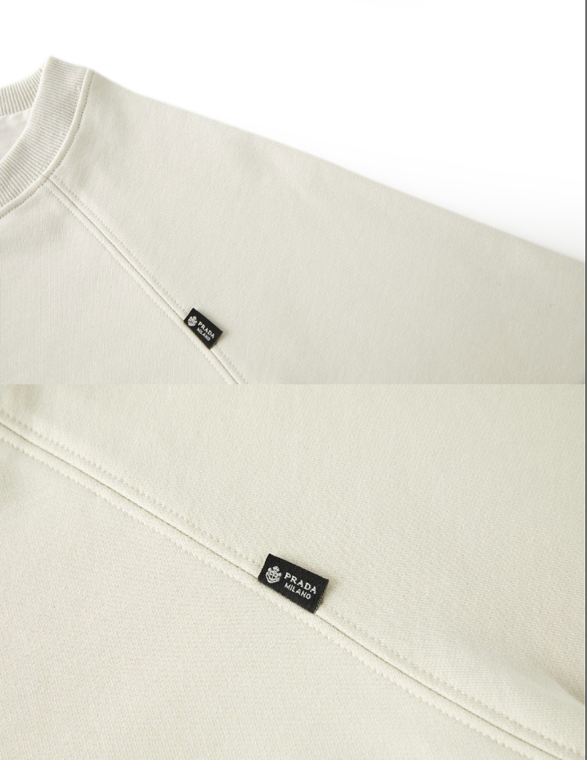PRADA 2026FW MINIMALIST WOVEN LABEL HEAVYWEIGHT CREWNECK SWEATSHIRT – 1:1 HIGH END