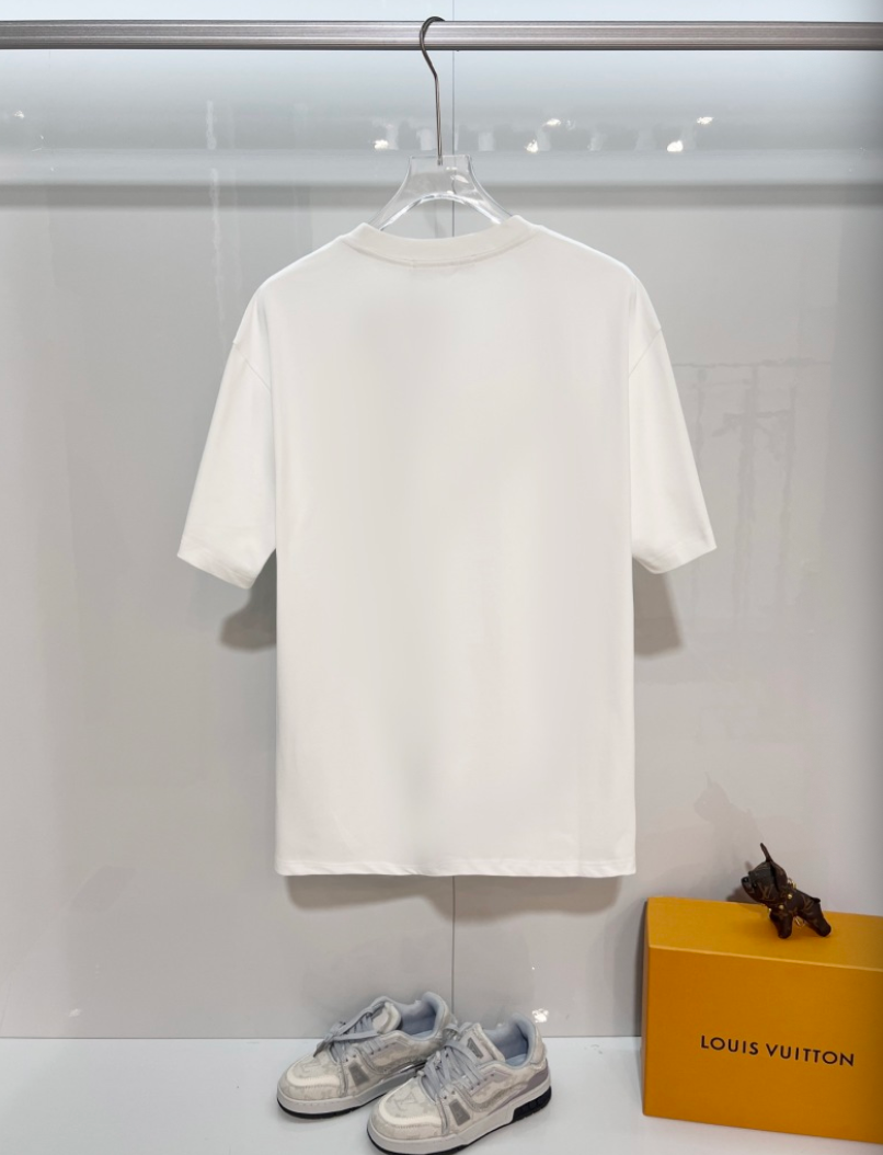 DIOR PARIS GRADIENT LOGO T-SHIRT – 1:1 HIGH END