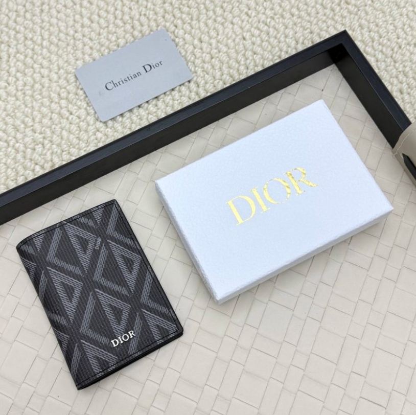 DIOR SADDLE OBLIQUE RETRO PASSPORT HOLDER – FULL SET – 1:1 HIGH END
