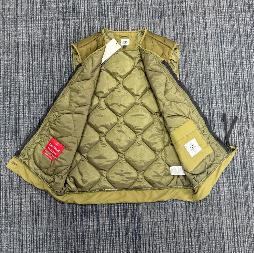 C.P. COMPANY LINER PADDED GILET– 1:1 HIGH END