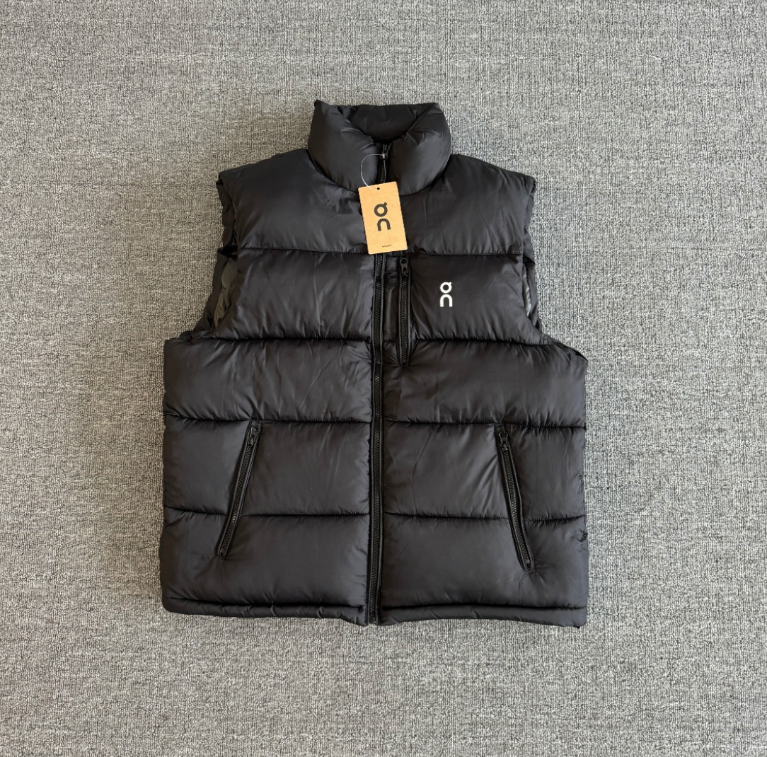 ON RUNNING RUNNING STAND COLLAR VEST – 1:1 HIGH END