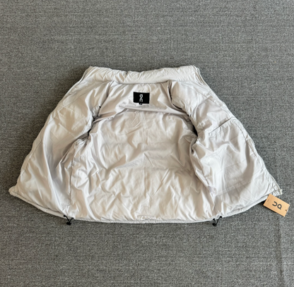 ON RUNNING RUNNING STAND COLLAR VEST – 1:1 HIGH END