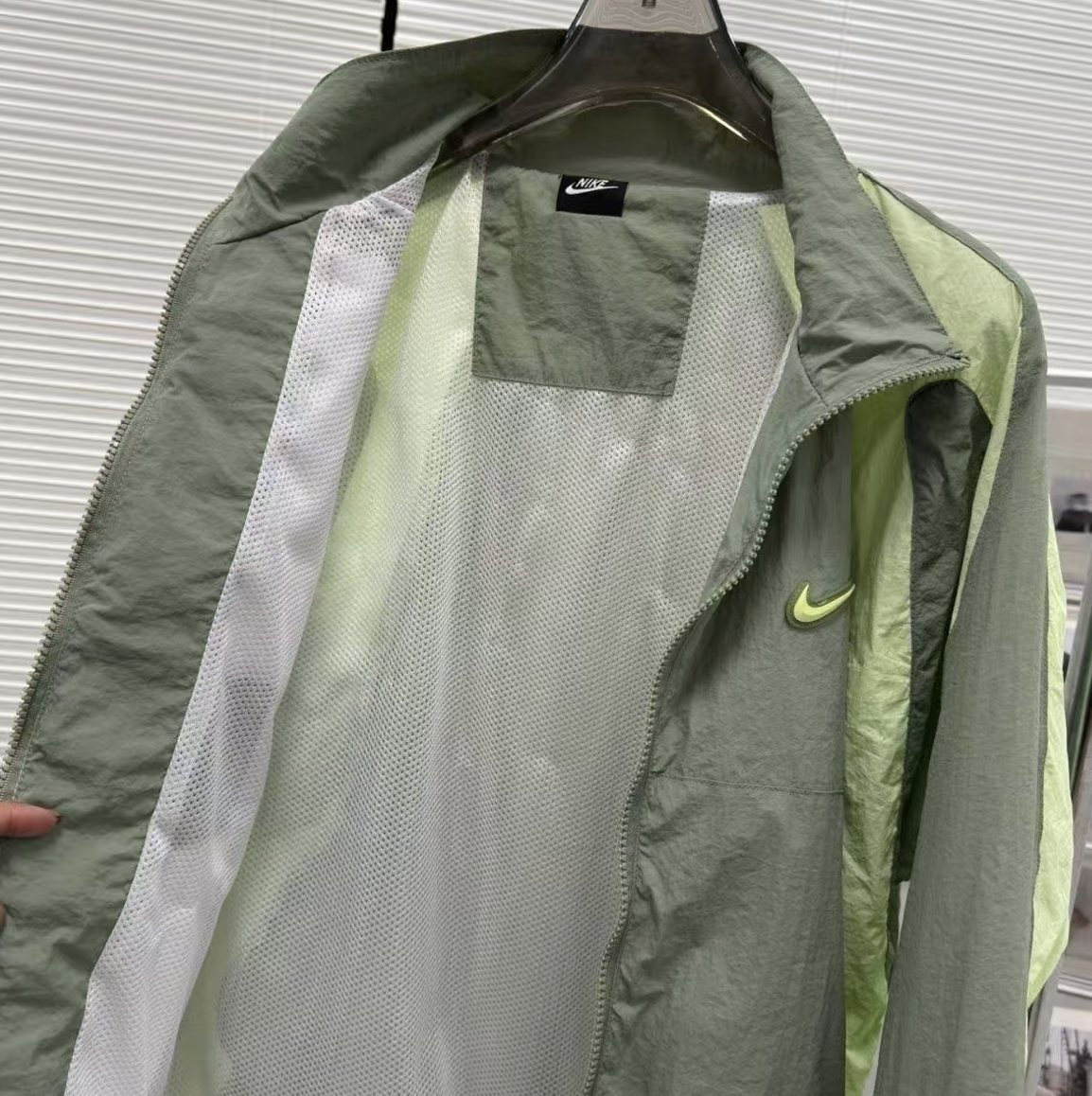 NIKE VINTAGE WINDBREAKER TRACKSUIT SET – 1:1 HIGH END