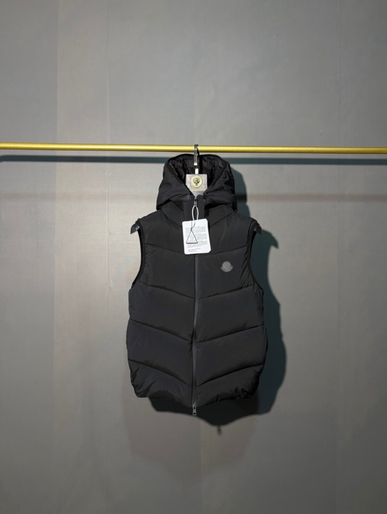 MONCLER DOWN VEST RETRO COLLECTION – 1:1 HIGH END