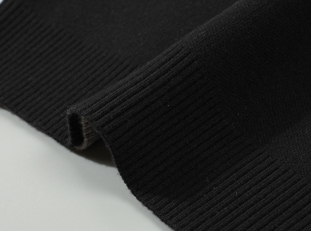 VERSACE LOGO KNIT SWEATER – 1:1 HIGH END