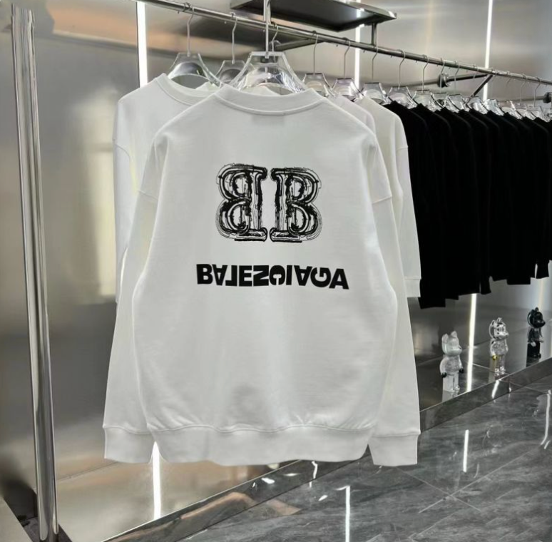 BALENCIAGA BACK FLIP LOGO CREWNECK SWEATSHIRT – INDIVIDUAL PIECE – 1:1 HIGH END