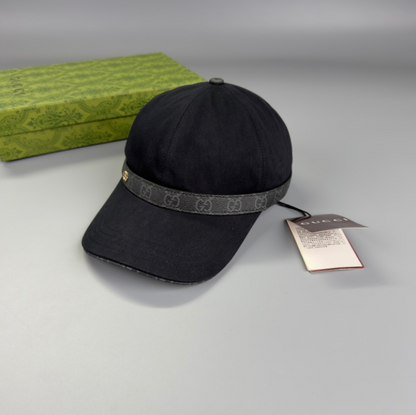PRADA EMBROIDERED LOGO TWO-TONE BASEBALL CAP – BLACK / WHITE – 1:1 HIGH END