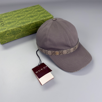 PRADA EMBROIDERED LOGO TWO-TONE BASEBALL CAP – BLACK / WHITE – 1:1 HIGH END