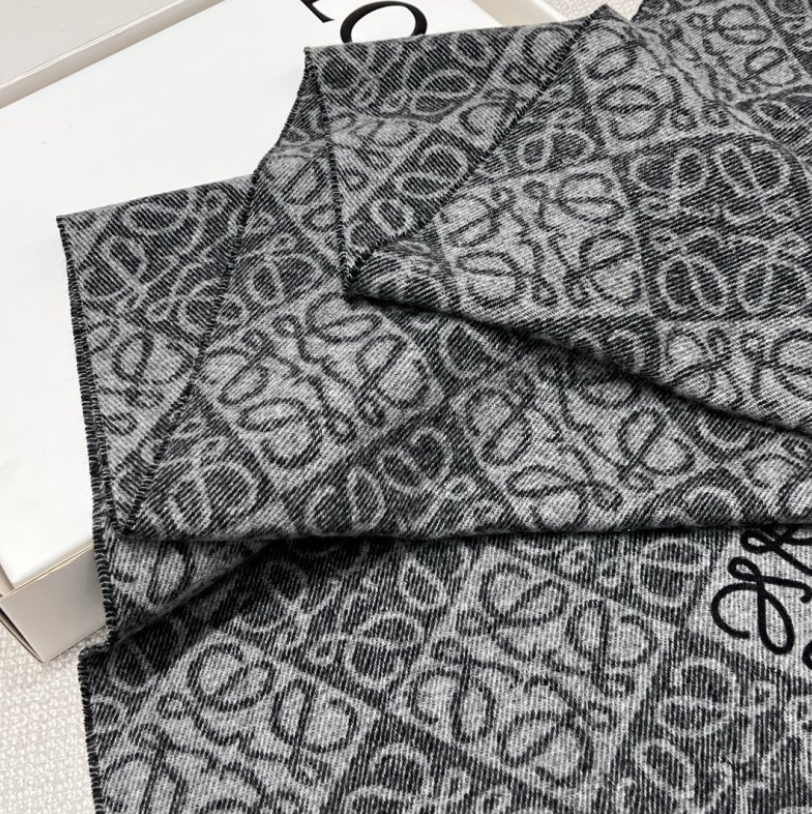 LOEWE LOGO WOOL & CASHMERE SCARF – HIGH QUALITY 1:1