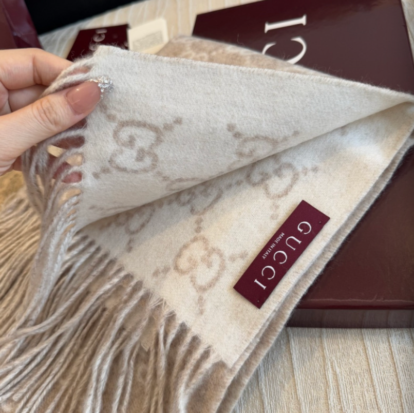 GUCCI GG WOOL SCAR – 100% WOLLE – HIGH QUALITY 1:1