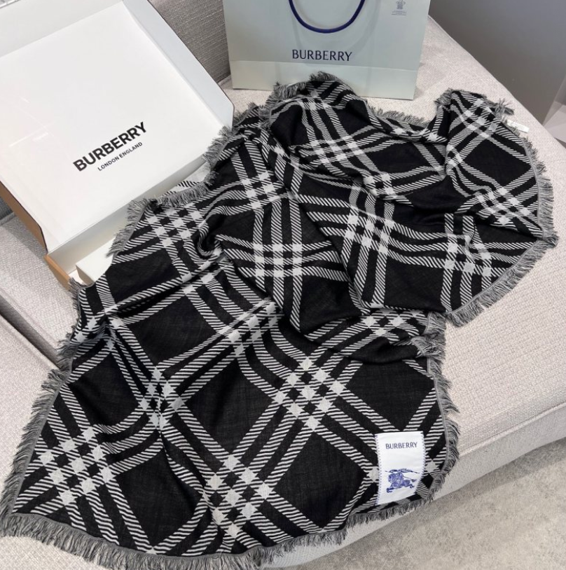 BURBERRY WOOL & CASHMERE SCARF – HIGH QUALITY 1:1