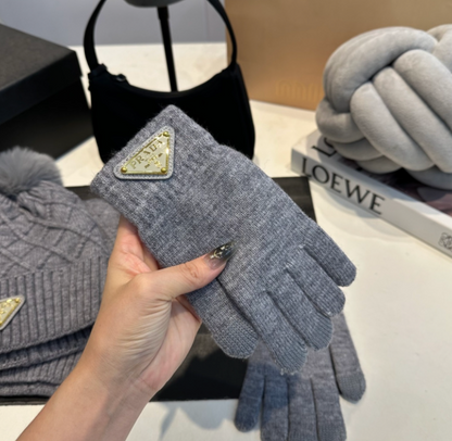PRADA WINTER ACCESSORY SET – MÜTZE, SCHAL & HANDSCHUHE - 1:1 HIGH END
