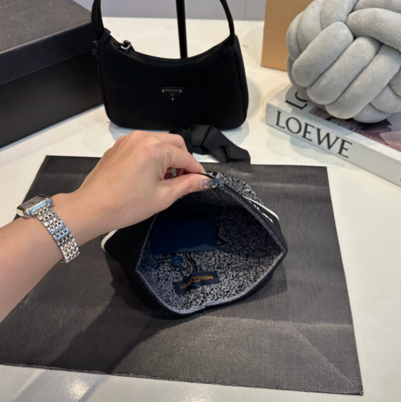 LOUIS VUITTON WINTER SET – MÜTZE & SCHAL – HIGH QUALITY 1:1