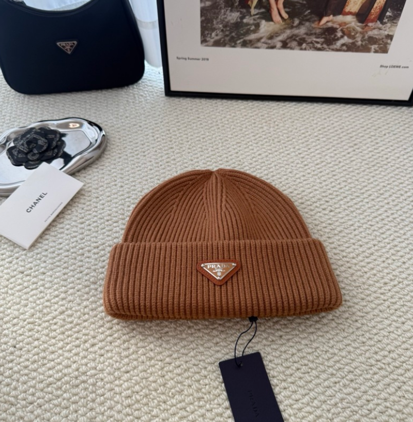 PRADA EMBROIDERED LOGO TWO-TONE BASEBALL CAP – BLACK / WHITE – 1:1 HIGH END