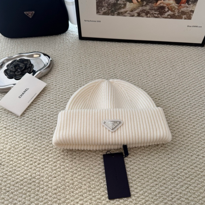 PRADA EMBROIDERED LOGO TWO-TONE BASEBALL CAP – BLACK / WHITE – 1:1 HIGH END