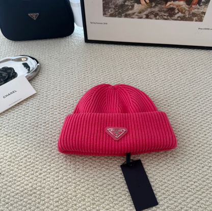 PRADA EMBROIDERED LOGO TWO-TONE BASEBALL CAP – BLACK / WHITE – 1:1 HIGH END