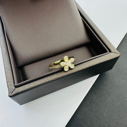 VAN CLEEF & ARPELS SWEET ALHAMBRA FLOWER RING – FULL SET – 1:1 HIGH END