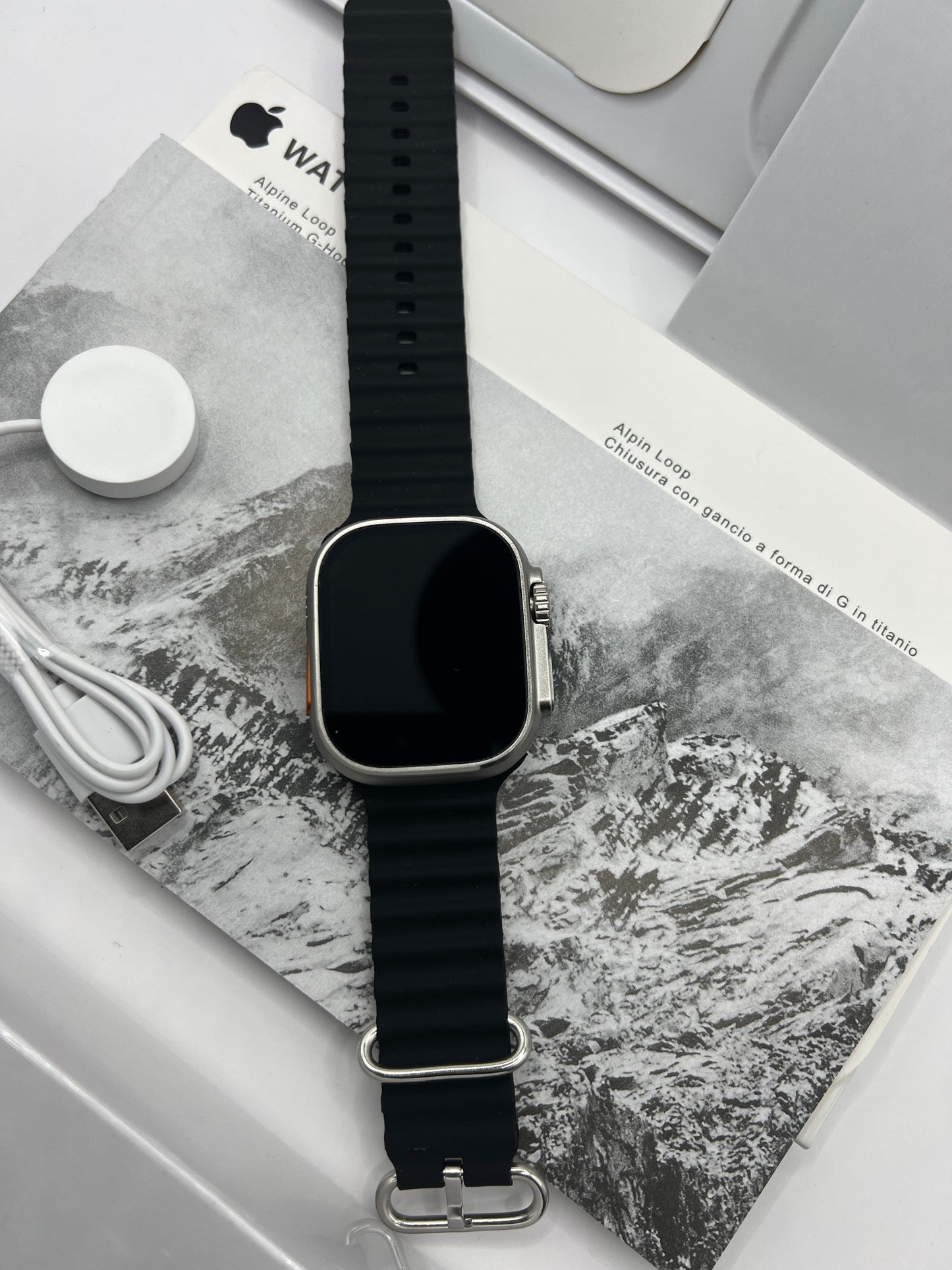 APPLE WATCH ULTRA 2 - 4 STÜCK - TITANIUM CASE - 49mm - OCEAN BLACK BAND- (ANGEBOT)