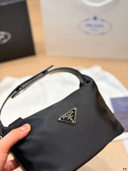 PRADA RE-EDITION NYLON MINI HANDBAG – FULL SET – 1:1 HIGH END