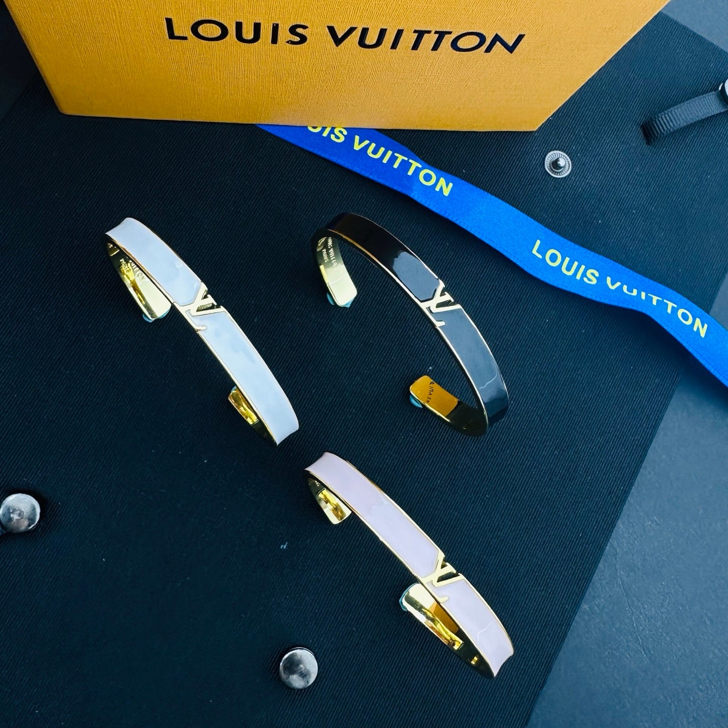 LOUIS VUITTON LV ICONIC ENAMEL BRACELET – Full Set - 1:1 HIGH END