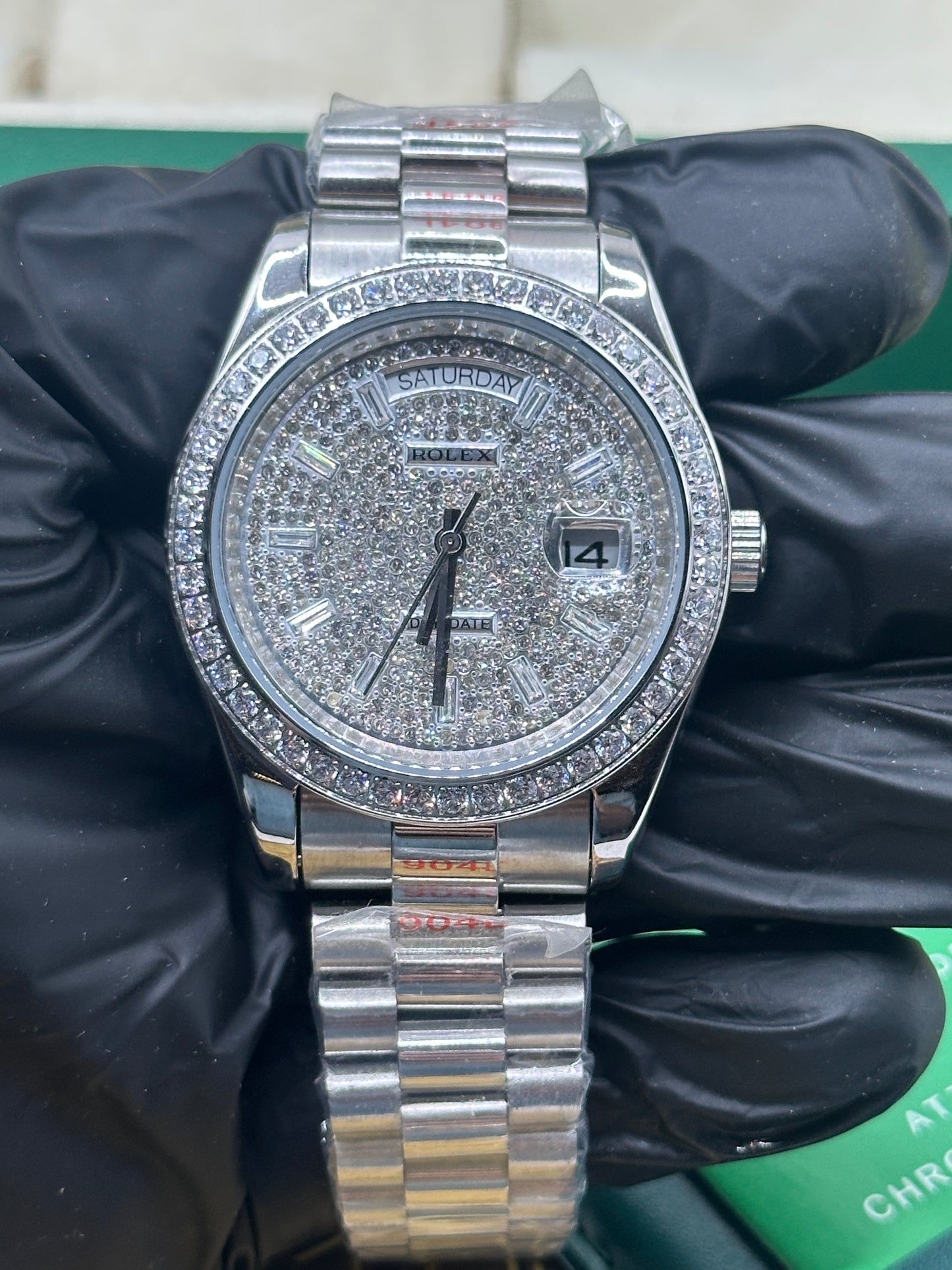 U1 Factory Rolex Day-Date Full Diamond Dial, Bezel and Roman Markers, 40mm White Gold President - Automatik